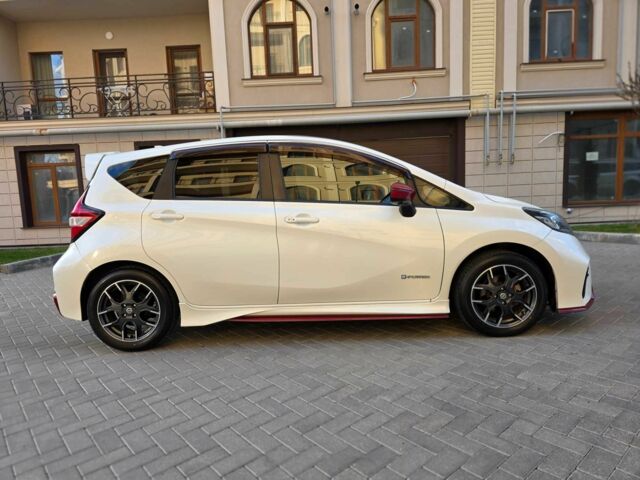 Білий Ніссан Ноут, об'ємом двигуна 1.2 л та пробігом 59 тис. км за 13900 $, фото 6 на Automoto.ua