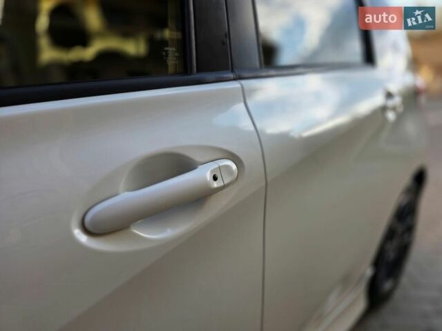 Белый Ниссан Ноут, объемом двигателя 1.2 л и пробегом 59 тыс. км за 13900 $, фото 16 на Automoto.ua