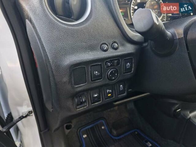 Белый Ниссан Ноут, объемом двигателя 1.2 л и пробегом 53 тыс. км за 11999 $, фото 21 на Automoto.ua