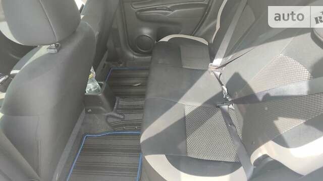 Белый Ниссан Ноут, объемом двигателя 1.2 л и пробегом 52 тыс. км за 11990 $, фото 18 на Automoto.ua