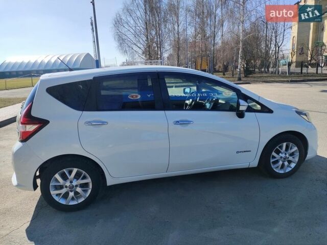 Белый Ниссан Ноут, объемом двигателя 1.2 л и пробегом 77 тыс. км за 11800 $, фото 5 на Automoto.ua