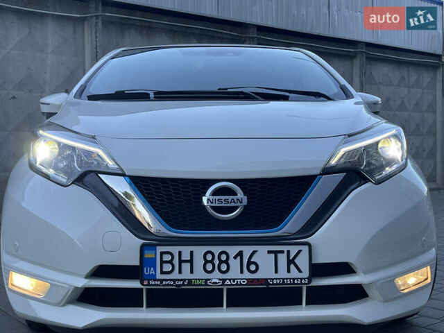 Белый Ниссан Ноут, объемом двигателя 1.2 л и пробегом 70 тыс. км за 11850 $, фото 21 на Automoto.ua