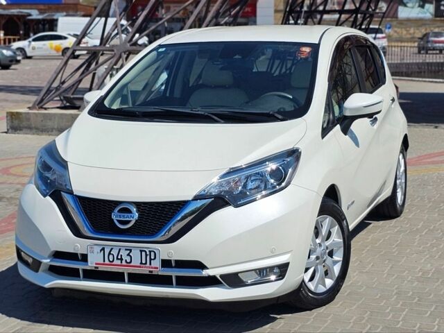 Белый Ниссан Ноут, объемом двигателя 1.2 л и пробегом 32 тыс. км за 12900 $, фото 7 на Automoto.ua