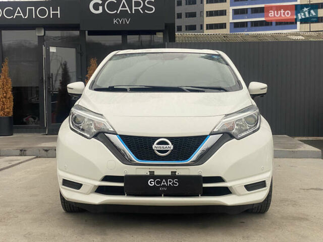 Белый Ниссан Ноут, объемом двигателя 1.2 л и пробегом 71 тыс. км за 11899 $, фото 1 на Automoto.ua