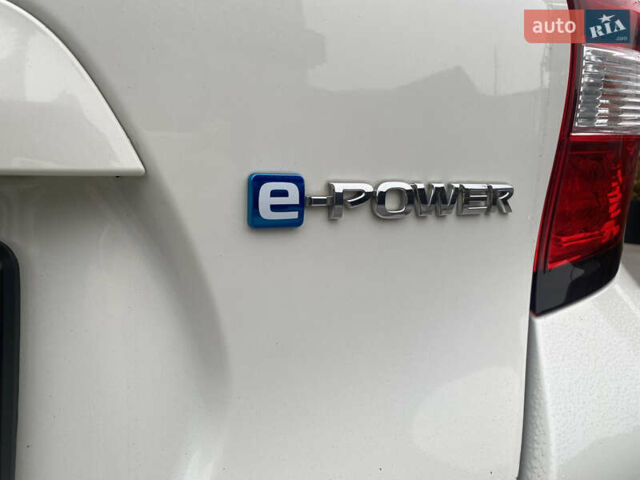 Белый Ниссан Ноут, объемом двигателя 1.2 л и пробегом 71 тыс. км за 11899 $, фото 9 на Automoto.ua