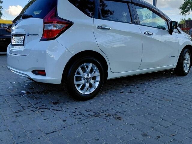 Белый Ниссан Ноут, объемом двигателя 1.2 л и пробегом 50 тыс. км за 12500 $, фото 5 на Automoto.ua