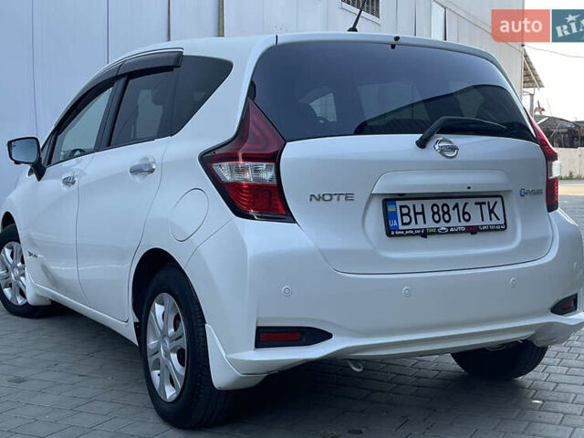 Белый Ниссан Ноут, объемом двигателя 1.2 л и пробегом 70 тыс. км за 11850 $, фото 26 на Automoto.ua