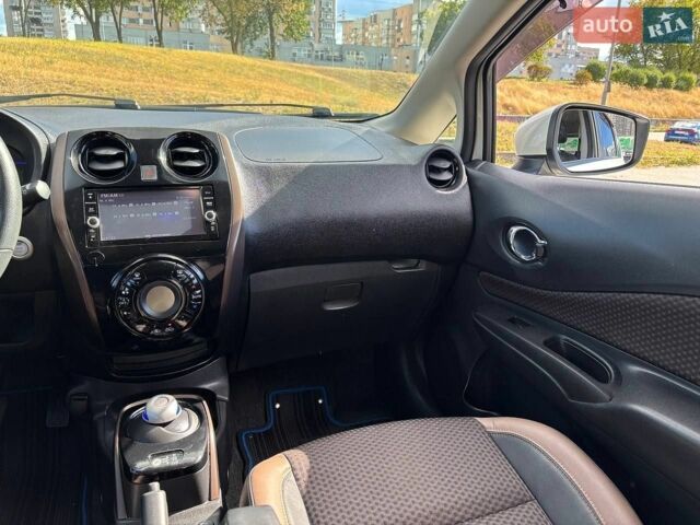 Білий Ніссан Ноут, об'ємом двигуна 1.2 л та пробігом 76 тис. км за 12700 $, фото 14 на Automoto.ua