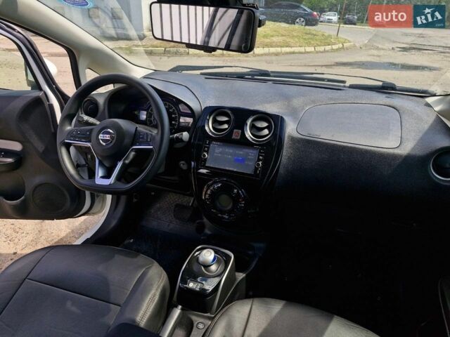 Білий Ніссан Ноут, об'ємом двигуна 1.2 л та пробігом 34 тис. км за 11699 $, фото 18 на Automoto.ua