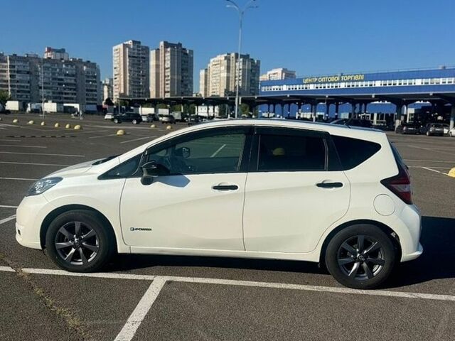 Білий Ніссан Ноут, об'ємом двигуна 1.2 л та пробігом 40 тис. км за 12200 $, фото 8 на Automoto.ua