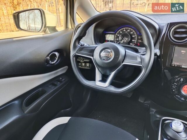 Белый Ниссан Ноут, объемом двигателя 1.2 л и пробегом 77 тыс. км за 11900 $, фото 24 на Automoto.ua