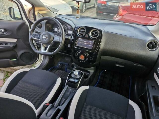 Белый Ниссан Ноут, объемом двигателя 1.2 л и пробегом 53 тыс. км за 11999 $, фото 19 на Automoto.ua