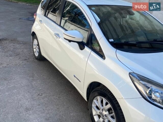 Білий Ніссан Ноут, об'ємом двигуна 1.2 л та пробігом 34 тис. км за 11800 $, фото 6 на Automoto.ua