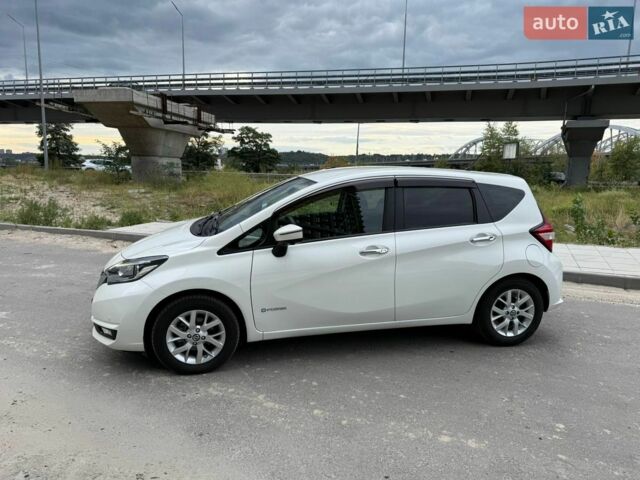 Белый Ниссан Ноут, объемом двигателя 1.2 л и пробегом 76 тыс. км за 11800 $, фото 3 на Automoto.ua