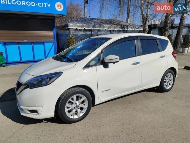 Белый Ниссан Ноут, объемом двигателя 1.2 л и пробегом 77 тыс. км за 11800 $, фото 11 на Automoto.ua