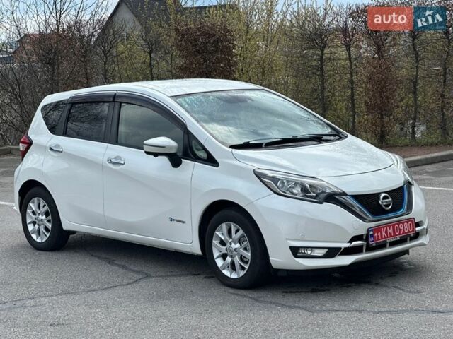 Белый Ниссан Ноут, объемом двигателя 1.2 л и пробегом 53 тыс. км за 11300 $, фото 3 на Automoto.ua