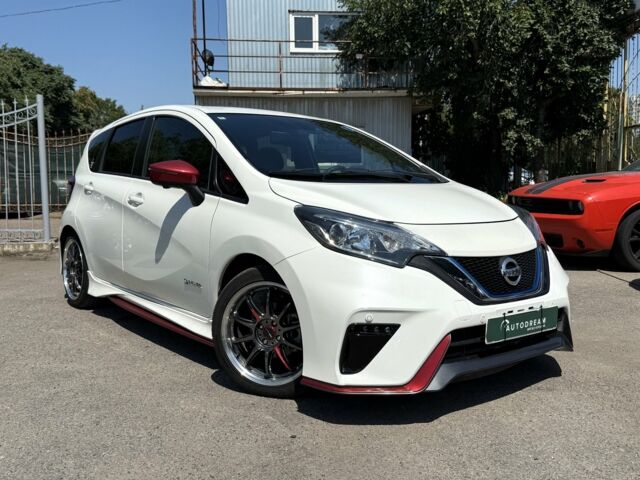 Белый Ниссан Ноут, объемом двигателя 12 л и пробегом 48 тыс. км за 13700 $, фото 3 на Automoto.ua