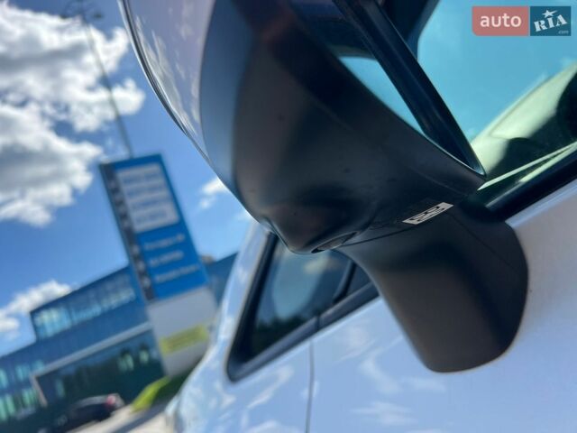 Білий Ніссан Ноут, об'ємом двигуна 0 л та пробігом 60 тис. км за 13500 $, фото 9 на Automoto.ua