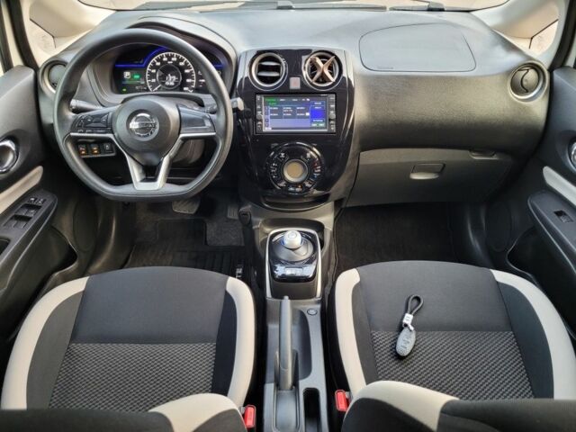 Білий Ніссан Ноут, об'ємом двигуна 1.2 л та пробігом 85 тис. км за 12650 $, фото 20 на Automoto.ua