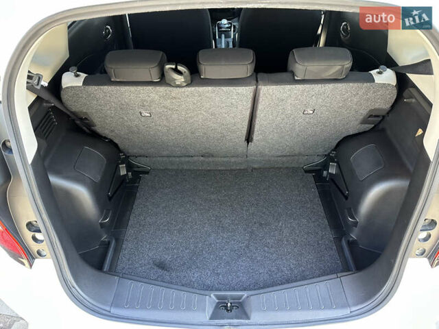 Белый Ниссан Ноут, объемом двигателя 1.2 л и пробегом 52 тыс. км за 12600 $, фото 23 на Automoto.ua