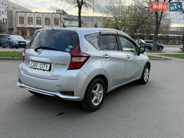 Білий Ніссан Ноут, об'ємом двигуна 1.2 л та пробігом 96 тис. км за 10500 $, фото 4 на Automoto.ua