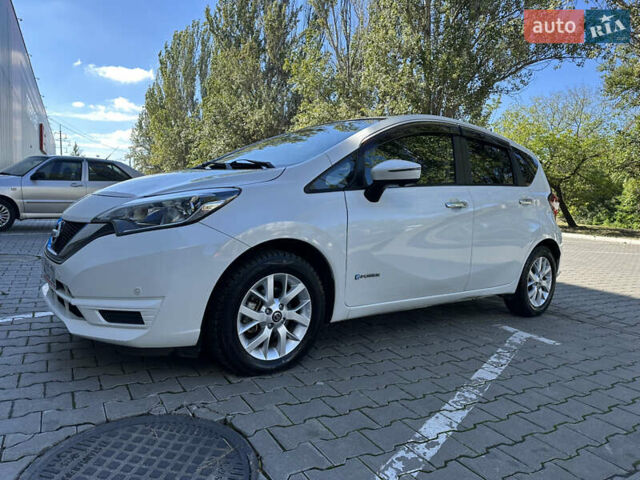 Белый Ниссан Ноут, объемом двигателя 1.2 л и пробегом 52 тыс. км за 12600 $, фото 11 на Automoto.ua