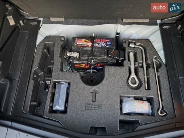 Ниссан Ноут 2019 в Одессе на Automoto.ua Белый Ниссан Ноут, объемом двигателя 1.2 л и пробегом 116 тыс. км за 12999 $, фото 42 на Automoto.ua