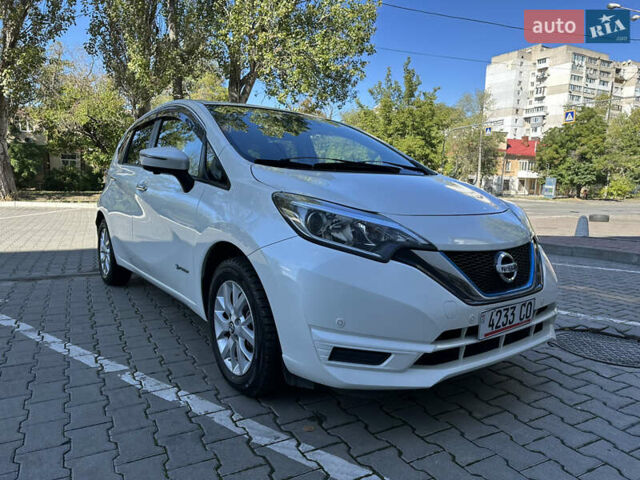 Белый Ниссан Ноут, объемом двигателя 1.2 л и пробегом 52 тыс. км за 12600 $, фото 4 на Automoto.ua