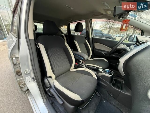 Белый Ниссан Ноут, объемом двигателя 1.2 л и пробегом 96 тыс. км за 12700 $, фото 13 на Automoto.ua