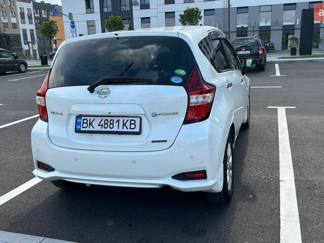 Білий Ніссан Ноут, об'ємом двигуна 1.2 л та пробігом 57 тис. км за 12700 $, фото 11 на Automoto.ua