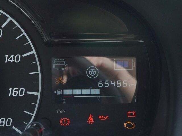 Білий Ніссан Ноут, об'ємом двигуна 1.2 л та пробігом 65 тис. км за 12200 $, фото 17 на Automoto.ua
