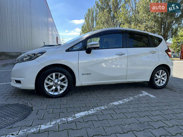 Белый Ниссан Ноут, объемом двигателя 1.2 л и пробегом 52 тыс. км за 12600 $, фото 12 на Automoto.ua