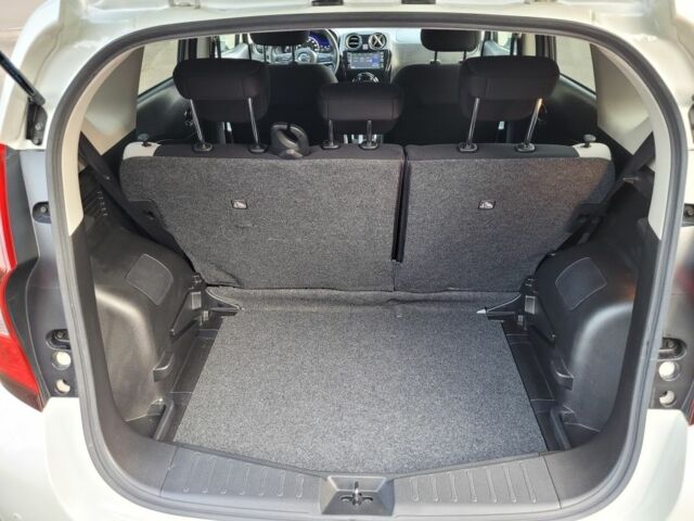 Білий Ніссан Ноут, об'ємом двигуна 1.2 л та пробігом 85 тис. км за 12650 $, фото 22 на Automoto.ua