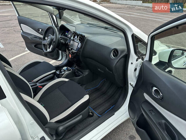 Белый Ниссан Ноут, объемом двигателя 1.2 л и пробегом 52 тыс. км за 12600 $, фото 10 на Automoto.ua