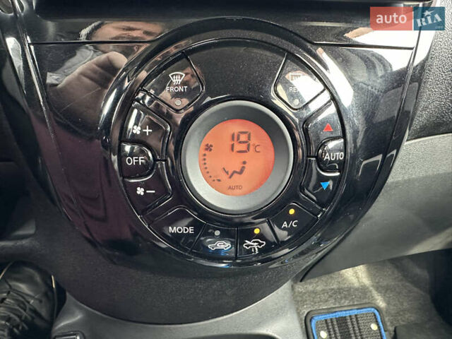 Белый Ниссан Ноут, объемом двигателя 1.2 л и пробегом 38 тыс. км за 12900 $, фото 28 на Automoto.ua