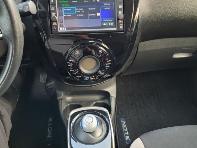 Білий Ніссан Ноут, об'ємом двигуна 1.2 л та пробігом 85 тис. км за 12650 $, фото 19 на Automoto.ua