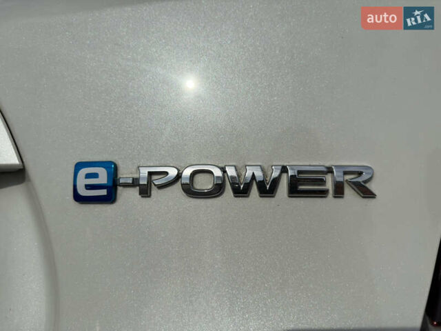 Белый Ниссан Ноут, объемом двигателя 1.2 л и пробегом 38 тыс. км за 12900 $, фото 37 на Automoto.ua