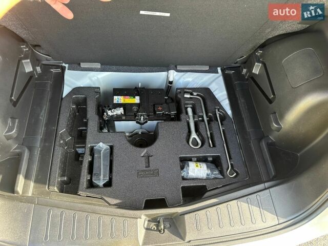 Білий Ніссан Ноут, об'ємом двигуна 1.2 л та пробігом 54 тис. км за 12500 $, фото 32 на Automoto.ua