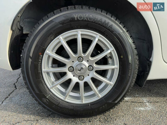 Белый Ниссан Ноут, объемом двигателя 1.2 л и пробегом 38 тыс. км за 12900 $, фото 11 на Automoto.ua