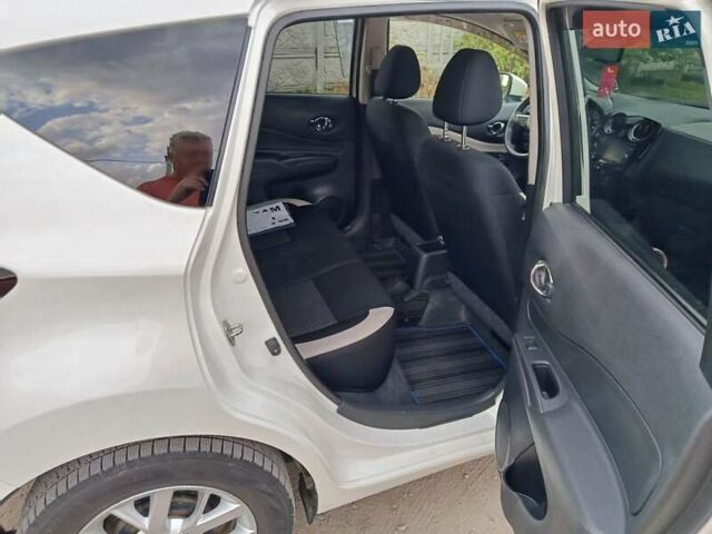 Білий Ніссан Ноут, об'ємом двигуна 1.2 л та пробігом 53 тис. км за 13150 $, фото 2 на Automoto.ua