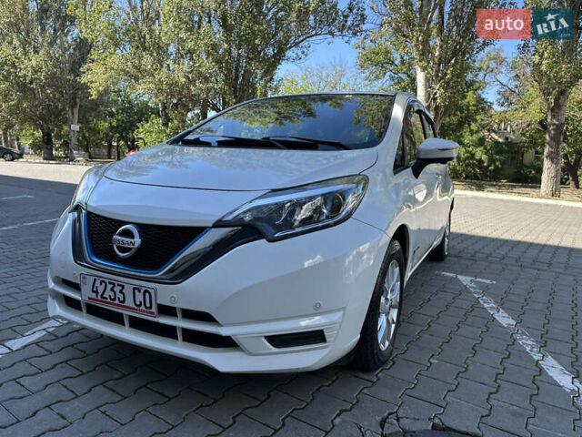 Белый Ниссан Ноут, объемом двигателя 1.2 л и пробегом 52 тыс. км за 12600 $, фото 9 на Automoto.ua
