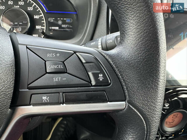 Белый Ниссан Ноут, объемом двигателя 1.2 л и пробегом 38 тыс. км за 12900 $, фото 24 на Automoto.ua