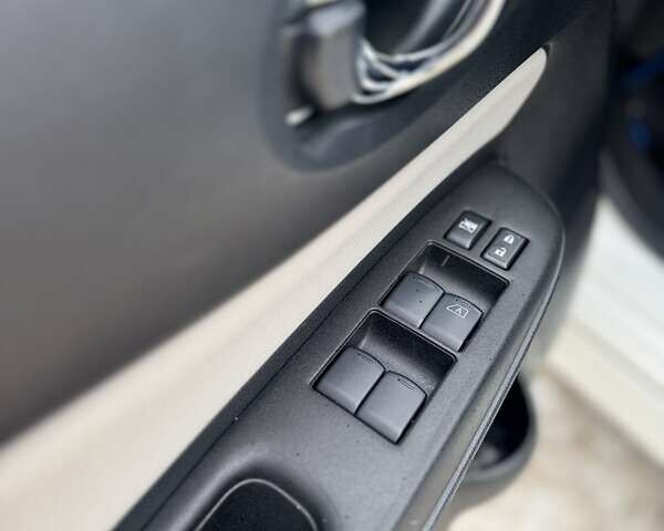 Білий Ніссан Ноут, об'ємом двигуна 1.2 л та пробігом 57 тис. км за 12900 $, фото 22 на Automoto.ua