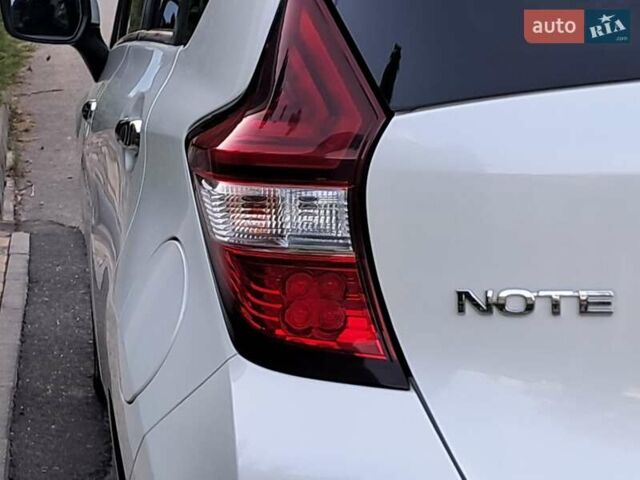 Ниссан Ноут 2019 в Одессе на Automoto.ua Белый Ниссан Ноут, объемом двигателя 1.2 л и пробегом 116 тыс. км за 12999 $, фото 21 на Automoto.ua