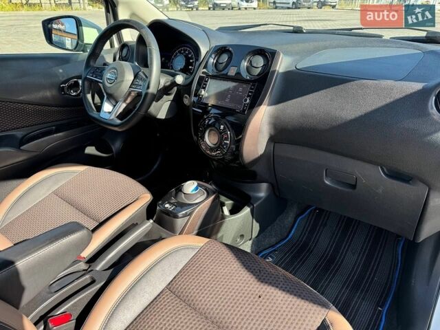 Білий Ніссан Ноут, об'ємом двигуна 1.2 л та пробігом 54 тис. км за 12900 $, фото 11 на Automoto.ua