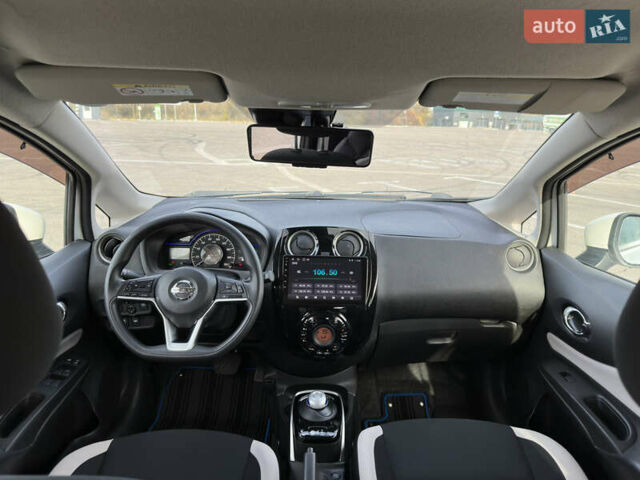 Белый Ниссан Ноут, объемом двигателя 1.2 л и пробегом 38 тыс. км за 12900 $, фото 38 на Automoto.ua
