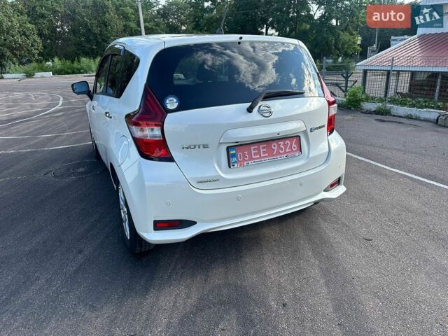 Білий Ніссан Ноут, об'ємом двигуна 1.2 л та пробігом 54 тис. км за 12500 $, фото 21 на Automoto.ua