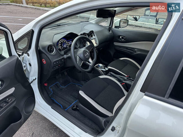 Белый Ниссан Ноут, объемом двигателя 1.2 л и пробегом 52 тыс. км за 12600 $, фото 31 на Automoto.ua