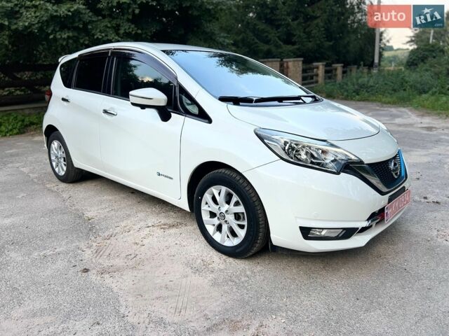 Белый Ниссан Ноут, объемом двигателя 1.2 л и пробегом 48 тыс. км за 12700 $, фото 6 на Automoto.ua