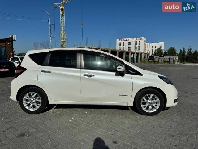 Білий Ніссан Ноут, об'ємом двигуна 1.2 л та пробігом 54 тис. км за 12900 $, фото 1 на Automoto.ua